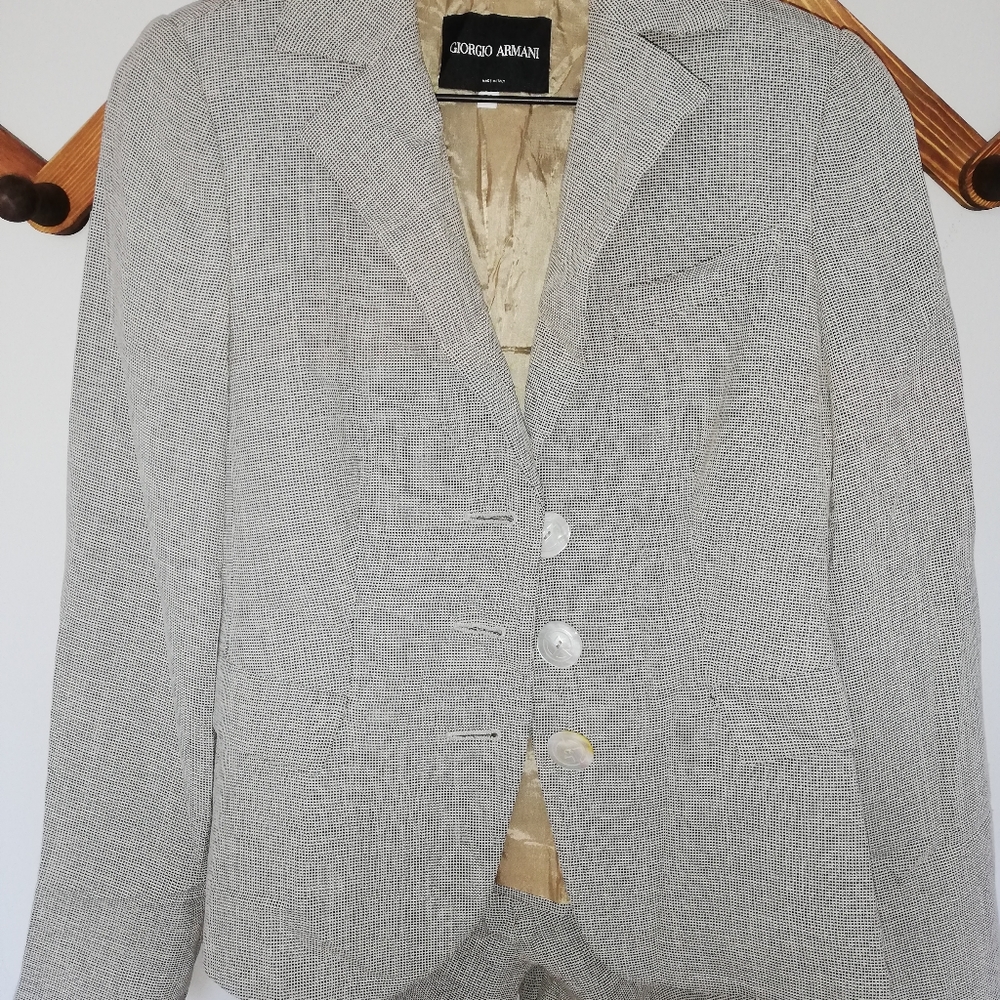 Vintage Giorgio Armani women's suit